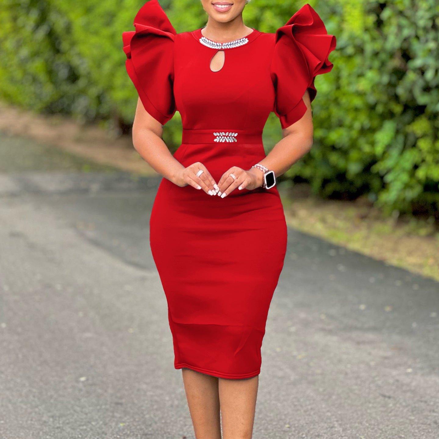 Round neck lotus leaf sleeve nail diamond wrapped hip dress