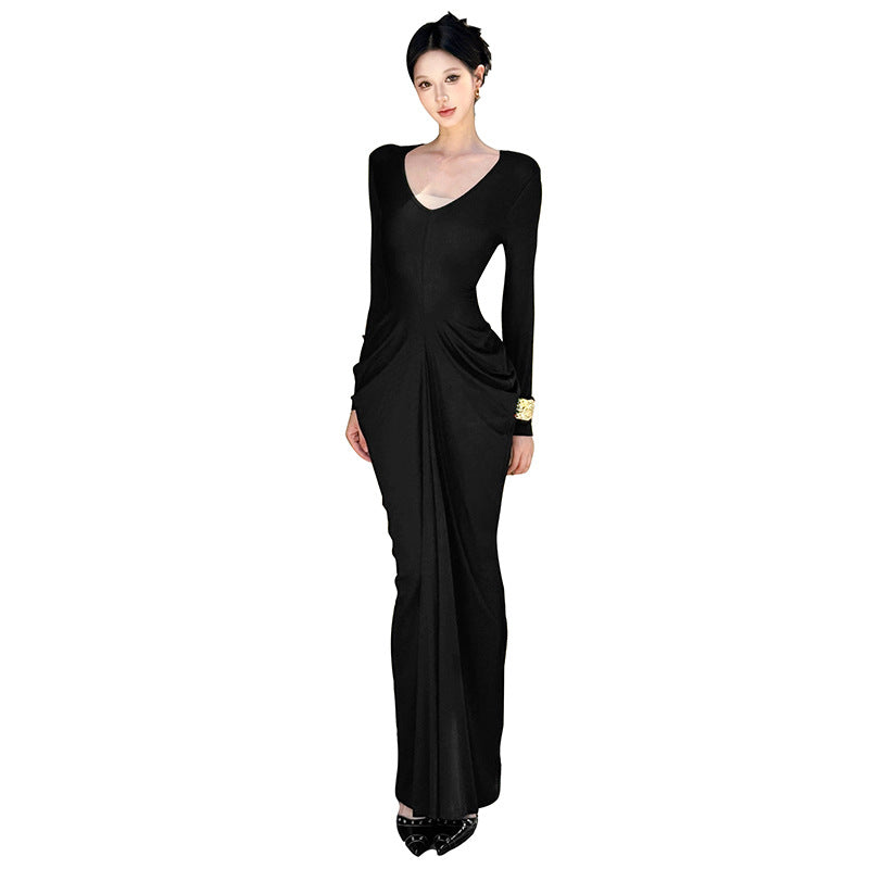 Wrinkled temperament long sleeved sexy waist cinched V-neck slim solid color dress
