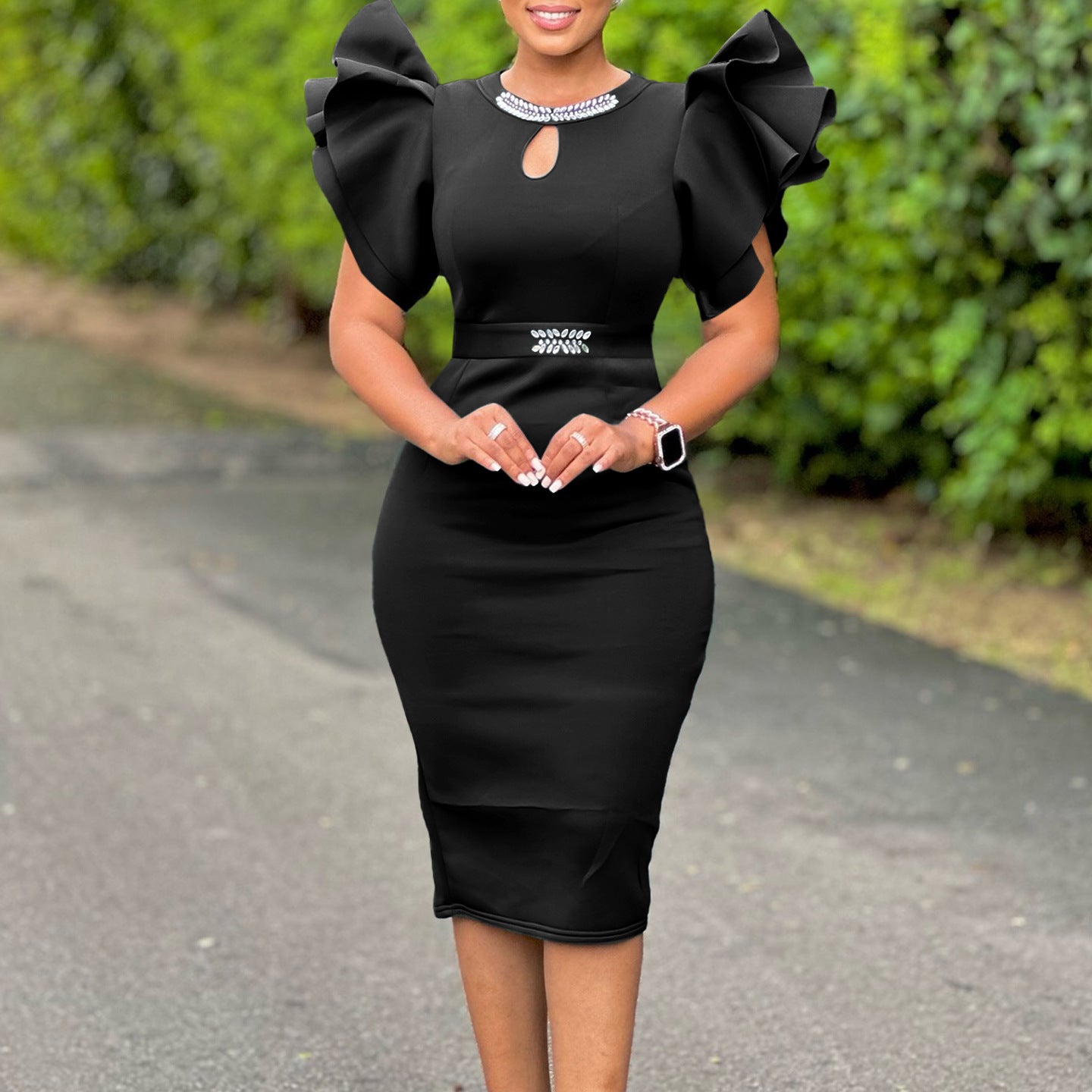 Round neck lotus leaf sleeve nail diamond wrapped hip dress